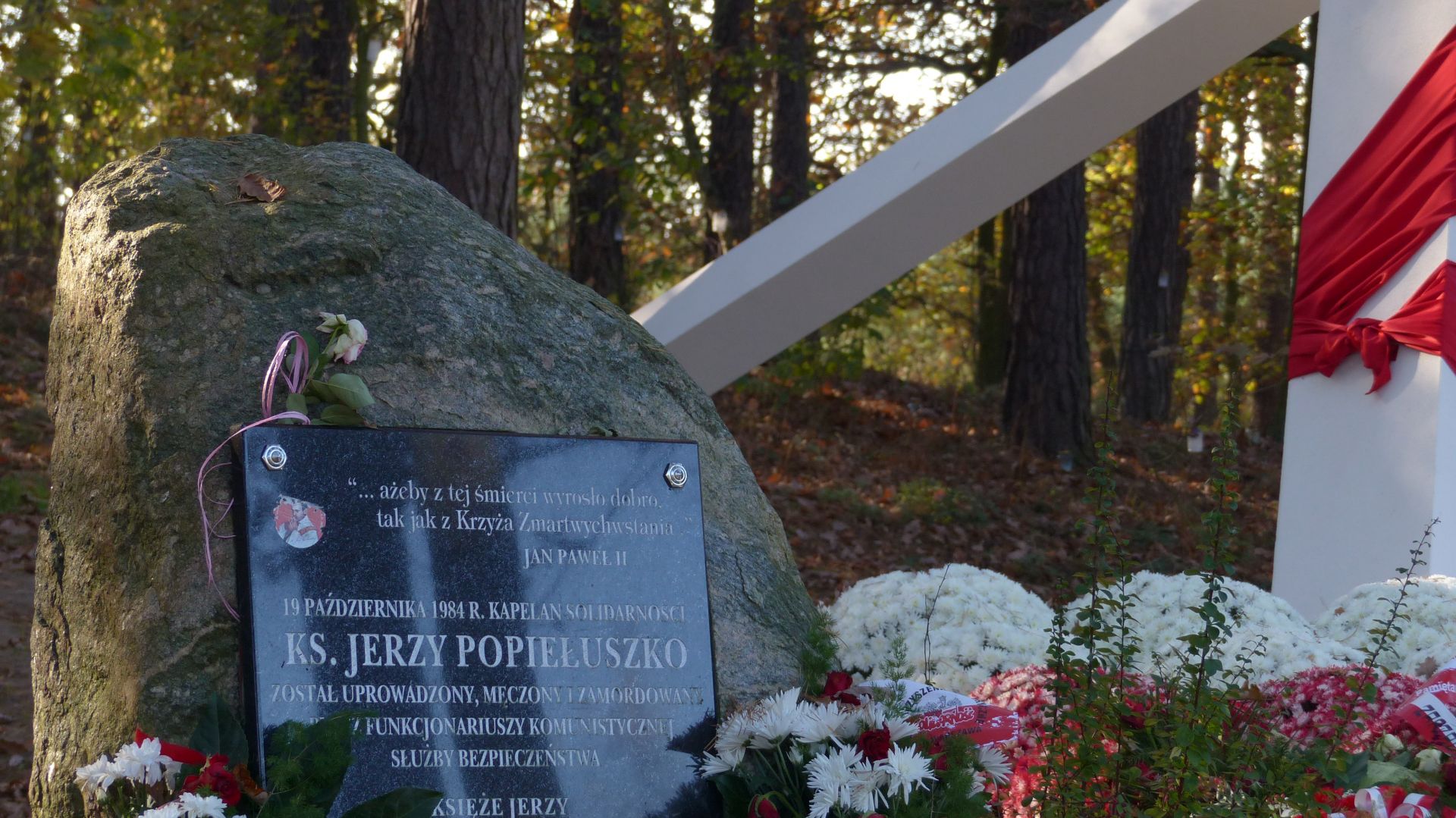 Pomnik ks. Jerzego Popieuszki w Grsku